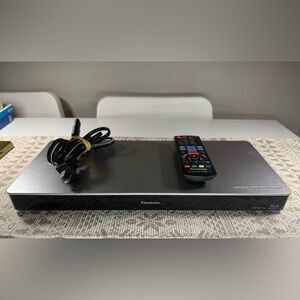 Panasonic DMP-BDT360 Silver Blu-ray Disc DVD Player 4K Upscale w/ Remote.Tested.